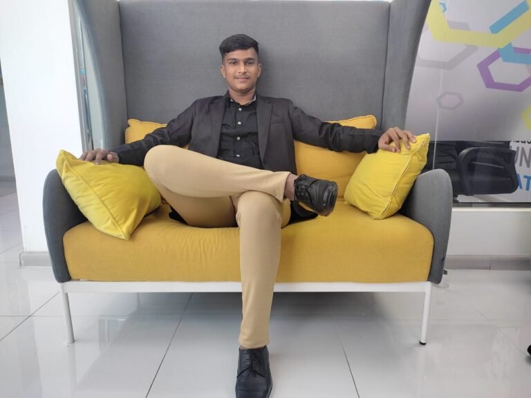 Pranav Borhade: From Humble Beginnings to Setting a Million Dollars Company, This Young Entrepreneur is an Inspiration to all.