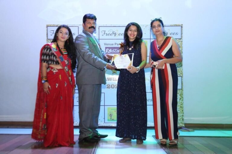 THE TAROT QUEEN OF MUMBAI – Mrs. Shraddha Visariya.