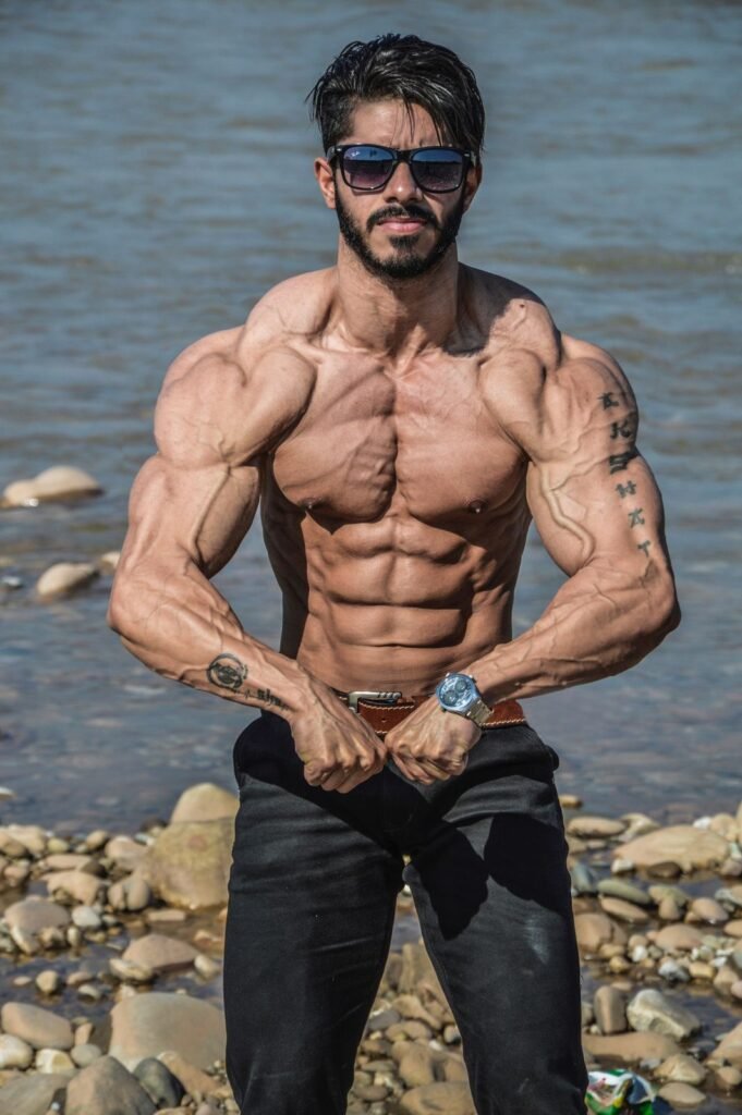 Jammu-based fitness coach Akshat Gupta was recently awarded the title of Fitness Icon and Master Coach at the Glaze Iconic Awards. This recognition is a testament to his dedication and hard work in the field of fitness.