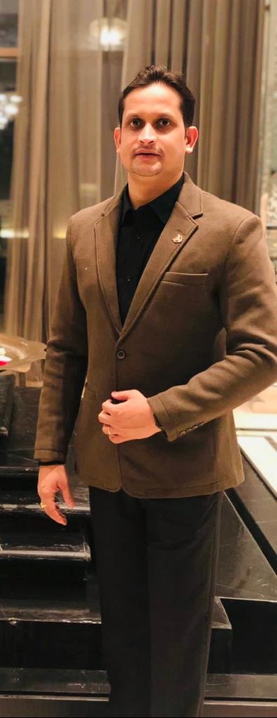 “Manish Pandey: A Proven Professional in Project Management and Advisory Services”