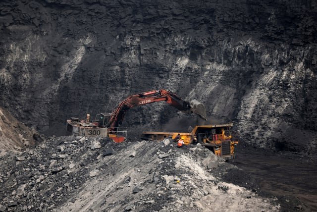 Tragedy Strikes in Pakistan Coal Mine: 12 Dead, Several Injured in Accident