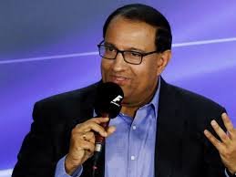 
"Singapore's Ex-Minister Iswaran Faces 8 New Corruption Charges"





