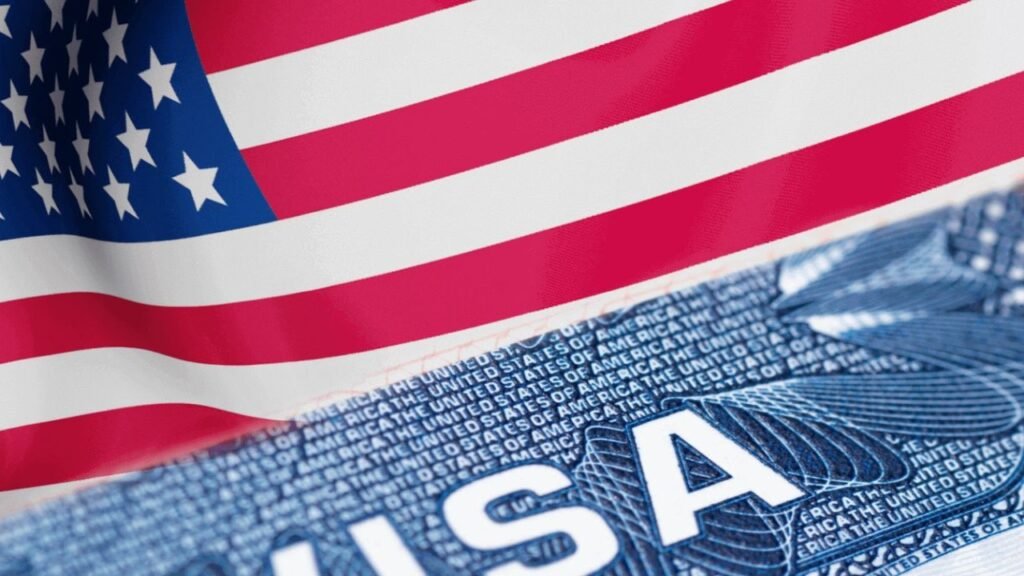 USCIS Extends Immigrant Work Permits by 540 Days to Avoid Employment Status Loss