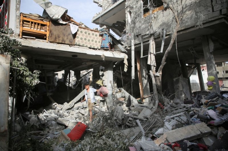Israeli Air Strikes Kill 13 in Rafah, Hamas Media Reports 15 Dead