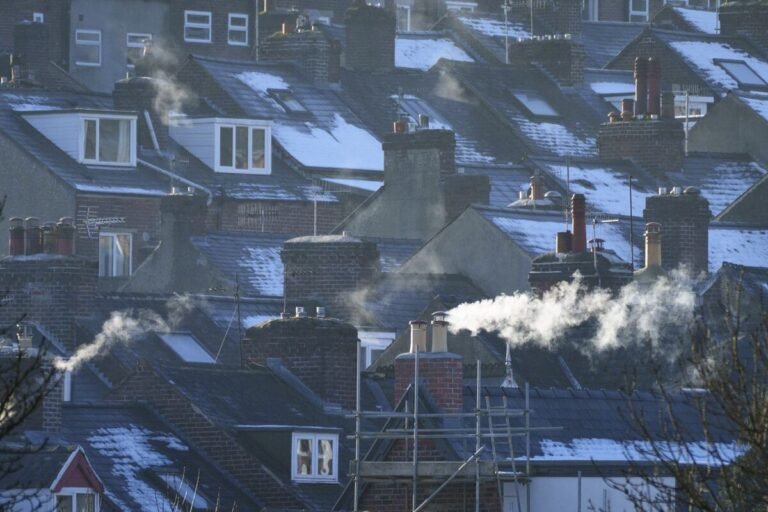 Temperatures Plunge to Minus 18°C in Scottish Hamlet as Cold Snap Persists