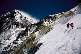 75 Indians, Including 12 Women, Cleared to Climb Mount Everest This Season