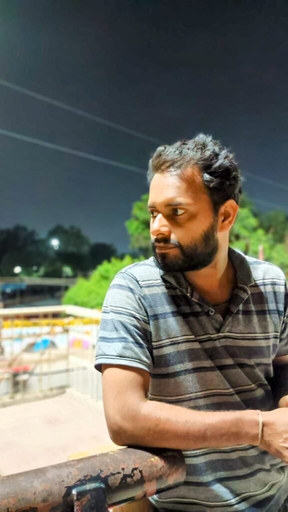 Meet Ayush Tripathi: The 25-Year-Old Entrepreneur Behind Snehnod Services – Gwalior’s Fastest-Growing Home Cleaning Startup