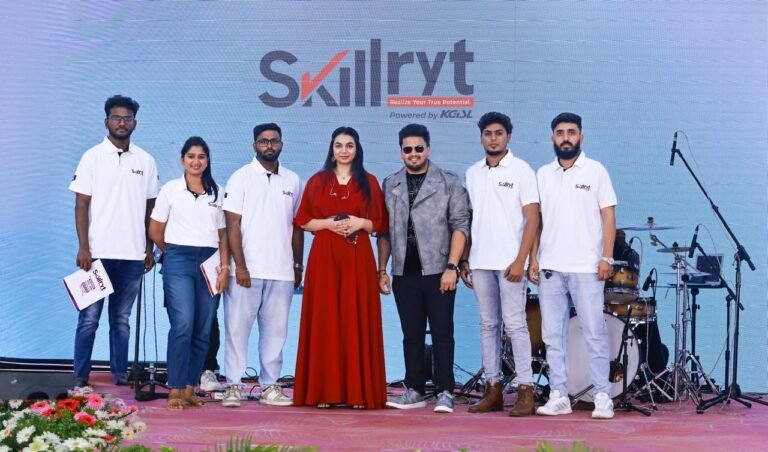 Playback Artists Reshma Shyam and Anand Srinivas Join Students for a High-Energy Meet-Up at Saravanampatti